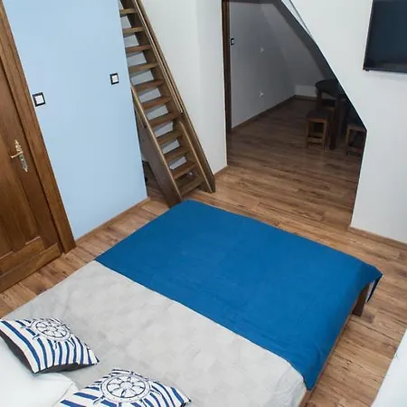 Zabytkowy Dom Latarnikow * ヘル