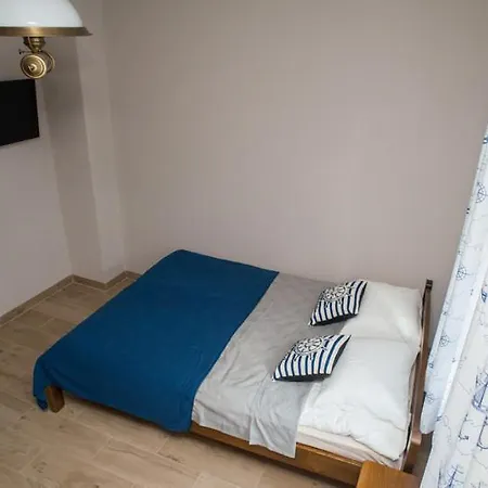 Zabytkowy Dom Latarnikow Mini-hôtel Hel
