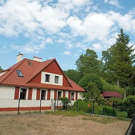 Zabytkowy Dom Latarnikow Mini-hôtel Hel