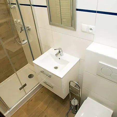 Zabytkowy Dom Latarnikow Mini-hôtel Hel