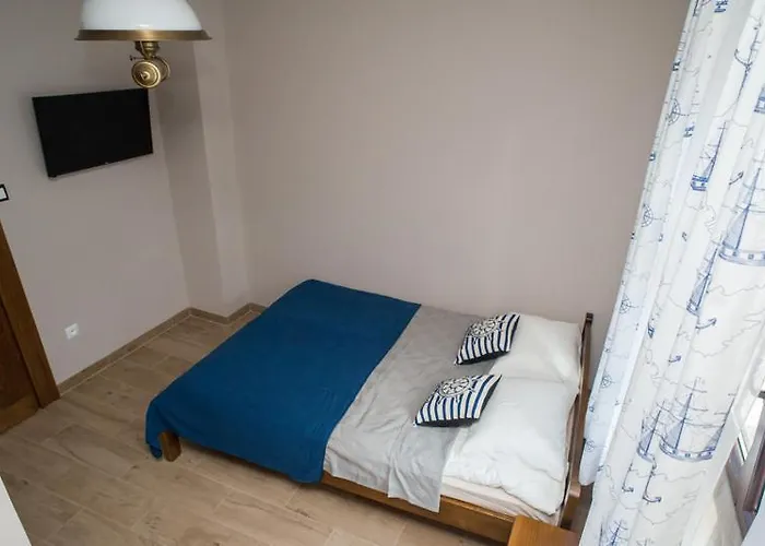 Zabytkowy Dom Latarników Zajazd Hel