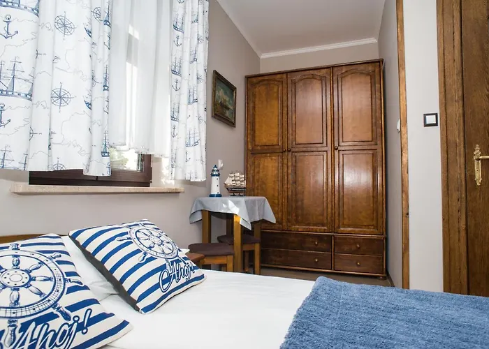 Zabytkowy Dom Latarników Zajazd *